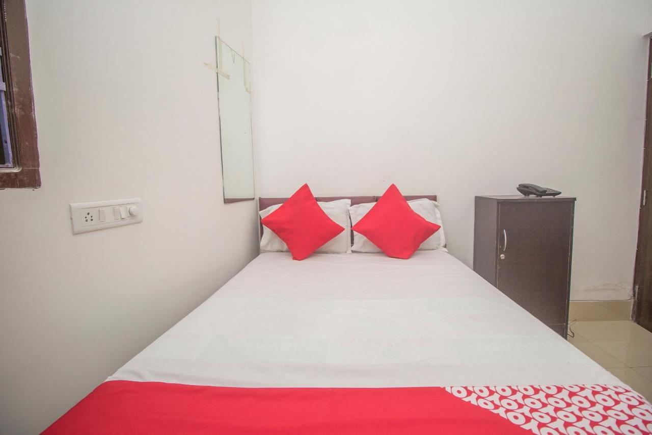 Super Hotel O Kshounish Residency Māldah Exteriör bild