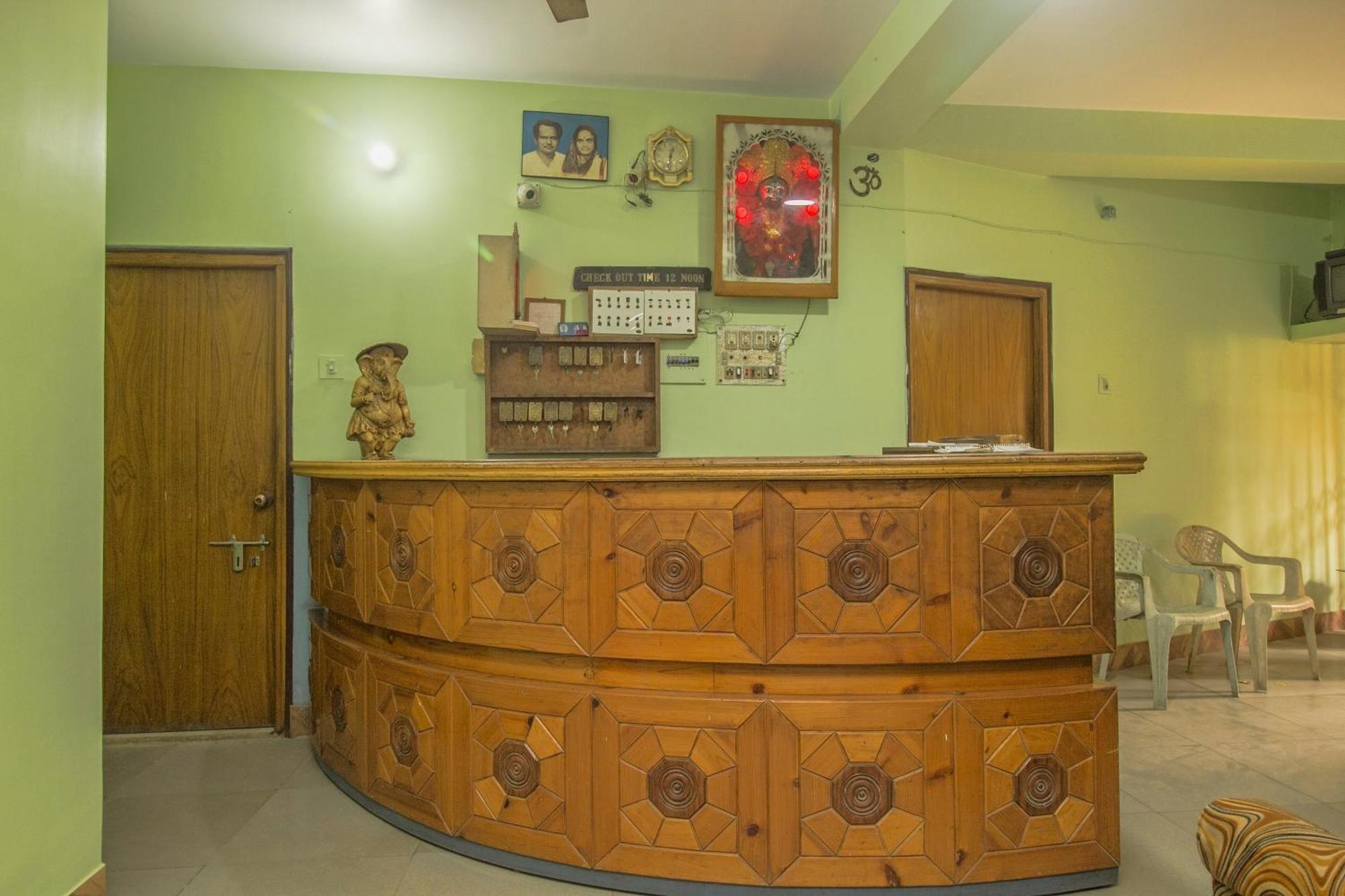 Super Hotel O Kshounish Residency Māldah Exteriör bild